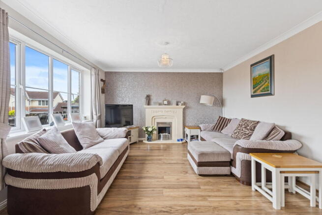 4 bed Detached for sale Image 8