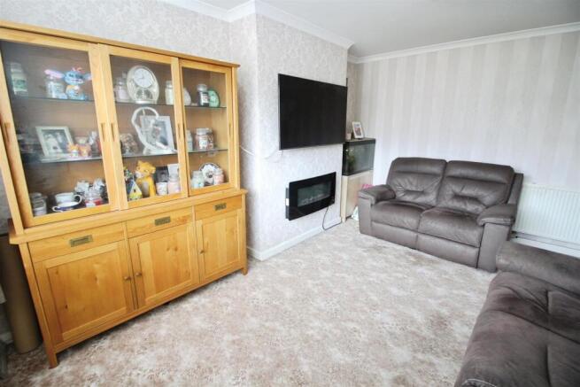 3 bed Semi-Detached for sale Image 6