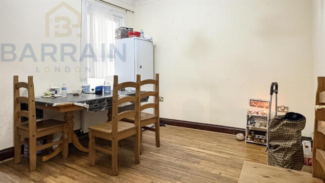 Property to rent in Eastham - Barrain London