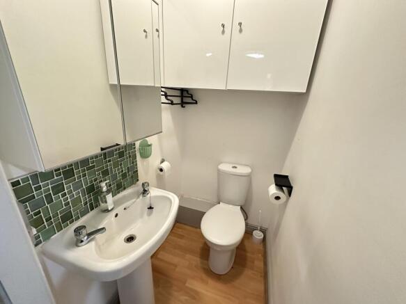 1 bed Flat to rent Image 4