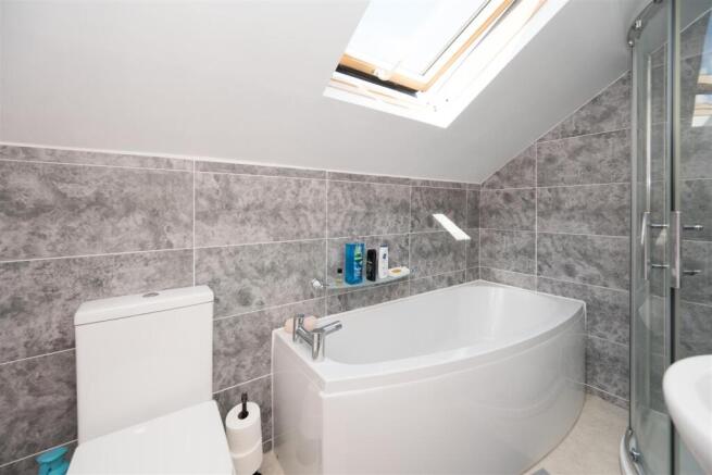 3 bed Detached for sale Image 7