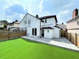 7, Hirst Wood Crescent, Saltaire, Shipley BD18 4BY