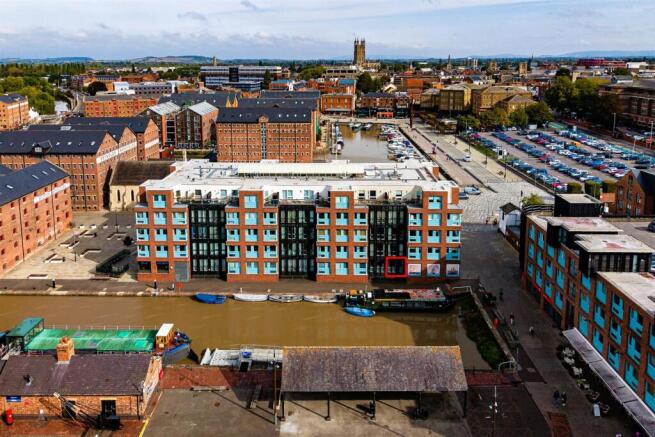 Flat 1 The Barge Arm, Gloucester Docks, Gloucester