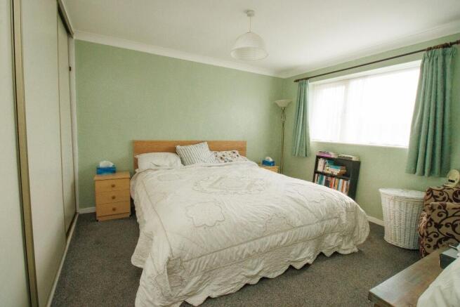 2 bed Detached Bungalow for sale Image 7