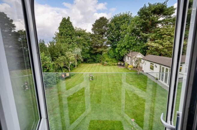 Hyde Road, Woodley photo 4