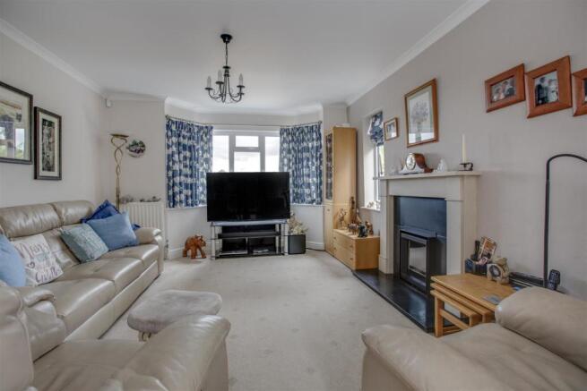 28 Talbot Avenue Living Room.jpg