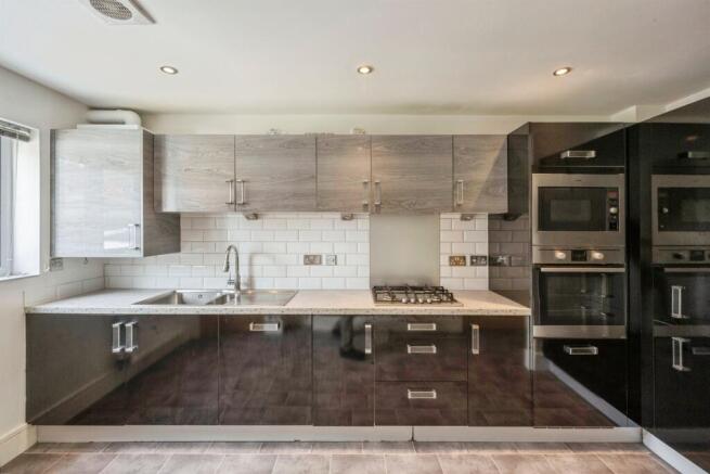 2 bed Terraced for sale Image 7
