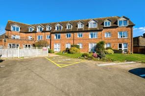 19, Godmans Court, Henfield Road, Horsham RH13 8DZ