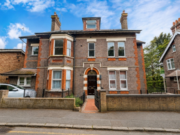 Flat 10, 4, Downs Road, Luton LU1 1QR