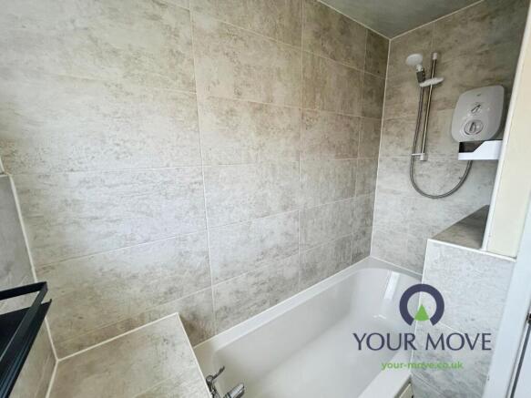 2 bed Terraced to rent Image 7