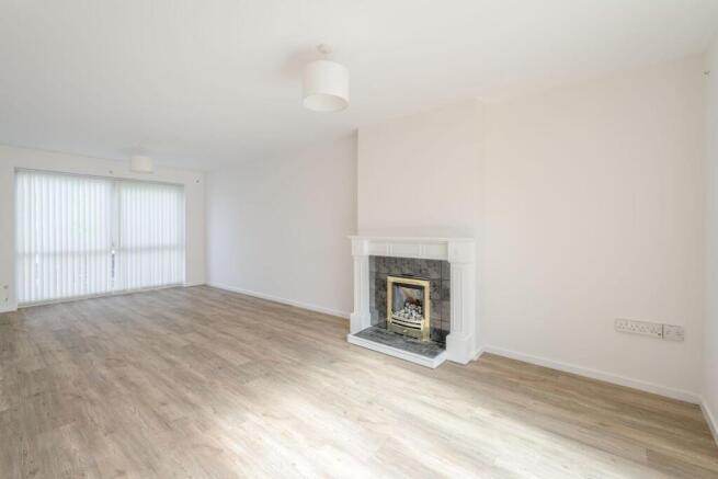 Lounge Dining Room 1