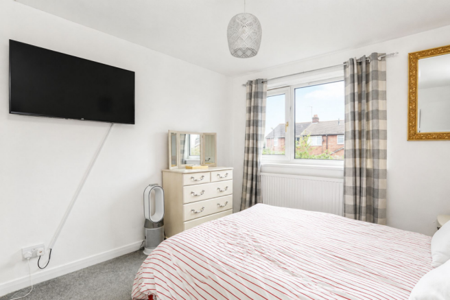 3 bed Semi-Detached for sale Image 10