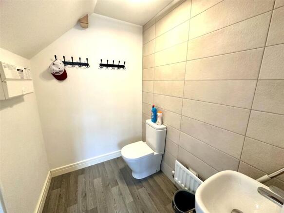 2 bed Terraced for sale Image 5