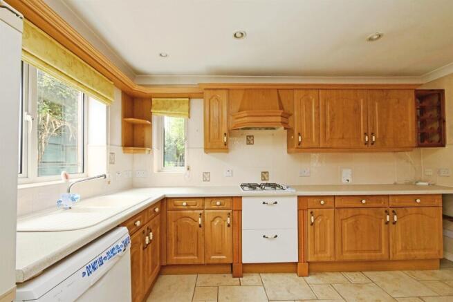 3 bed Detached Bungalow for sale Image 7