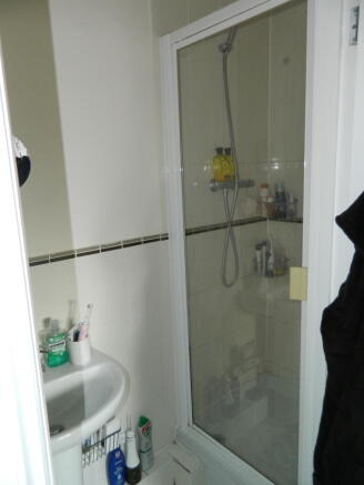 en-suite shower room