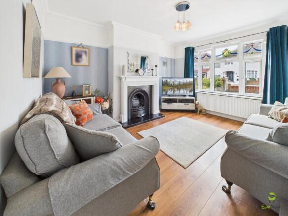 Presented by Clinton at EweMove Bexleyheath and Da