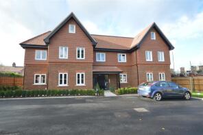 Flat 1, 14 Derby House, Brighton Road, Banstead SM7 1BS