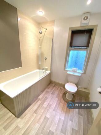 1 bed Flat to rent Image 6
