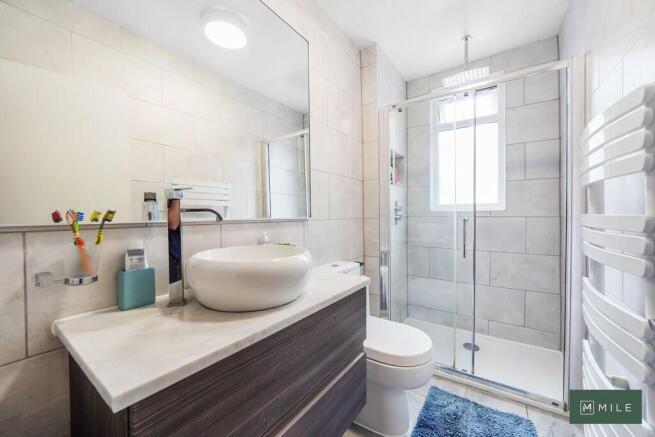 87 Drayton Road -...