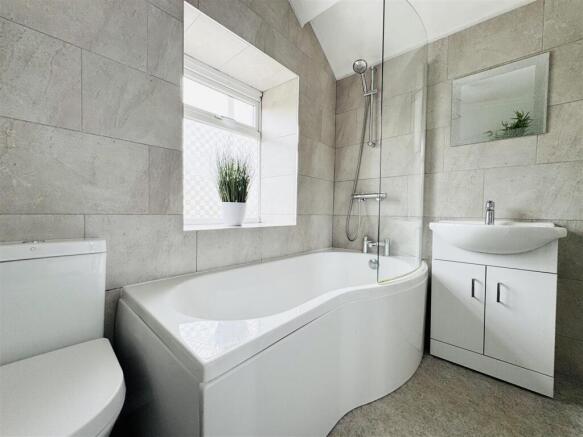 HOUSE BATHROOM