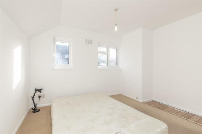 11 Queens Road24.jpg