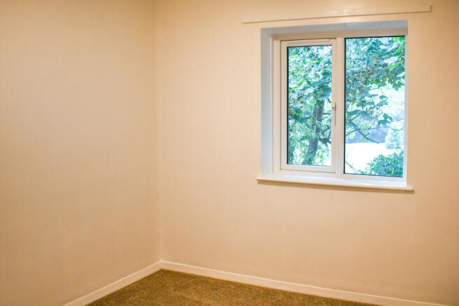 1 bed Apartment to rent Image 6