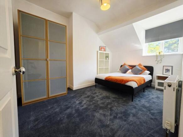 3 bed Terraced to rent Image 4
