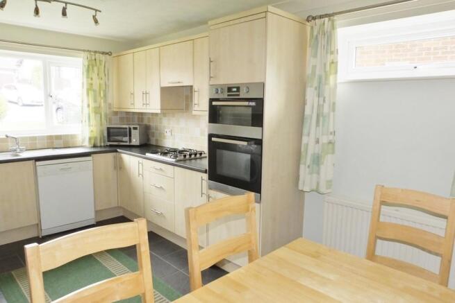 kitchen/dining room