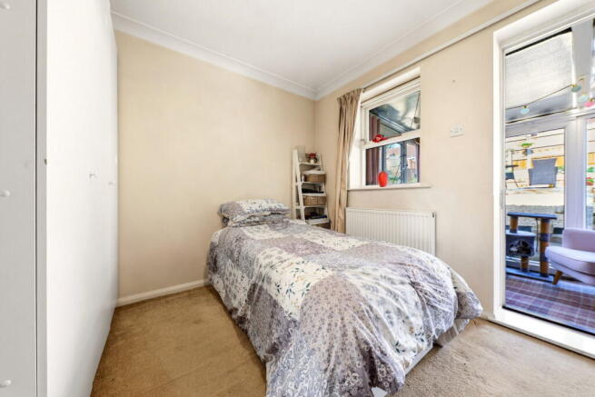 2 bed Semi-Detached Bungalow for sale Image 10