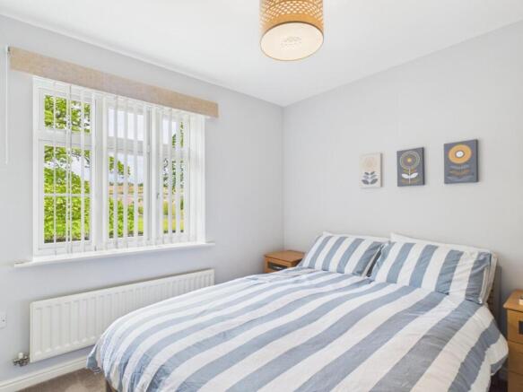 2 bed Apartment for sale Image 10