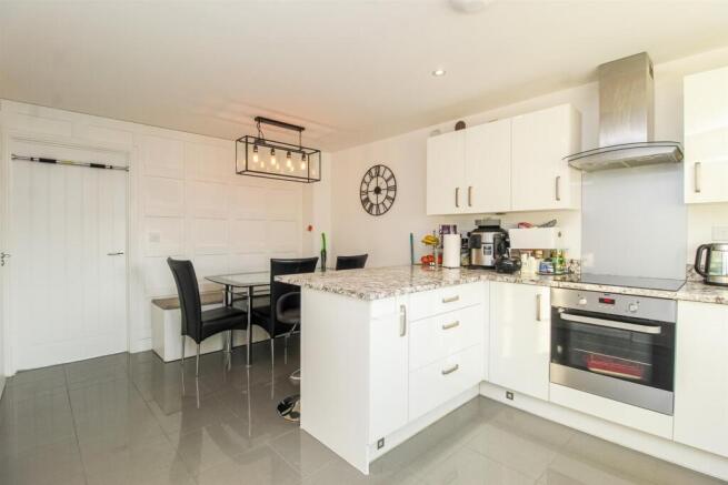 KITCHEN/BREAKFAST/DINING ROOM