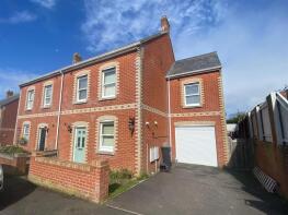 1d, Old Station Road, Weymouth DT3 5NQ