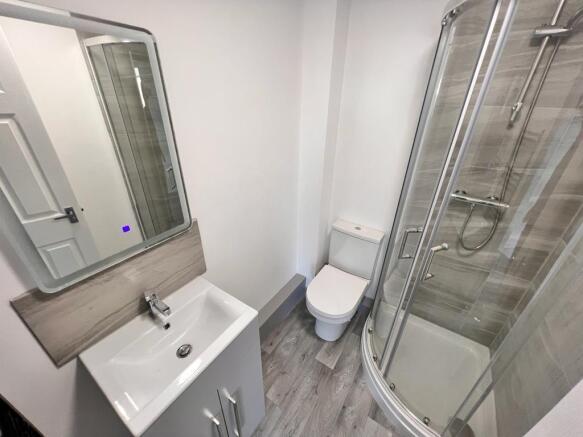 1 bed Apartment to rent Image 4