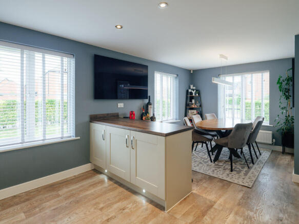 Sabrina Crescent, Kempsey, Worcester, Worcestershire. photo 4