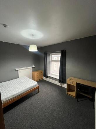 ROOM 5.jpeg