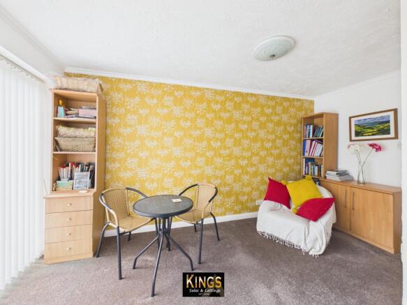 3 bed Semi-Detached for sale Image 9