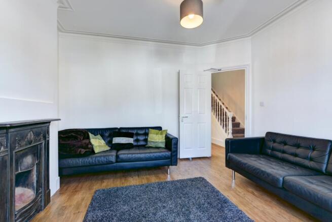 29 Hollingbury Road Lounge (2)
