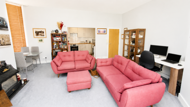 2 bed Flat for sale Image 7