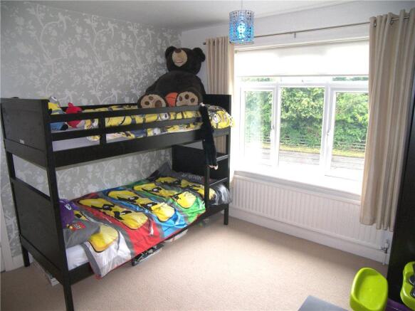Bedroom 2/2