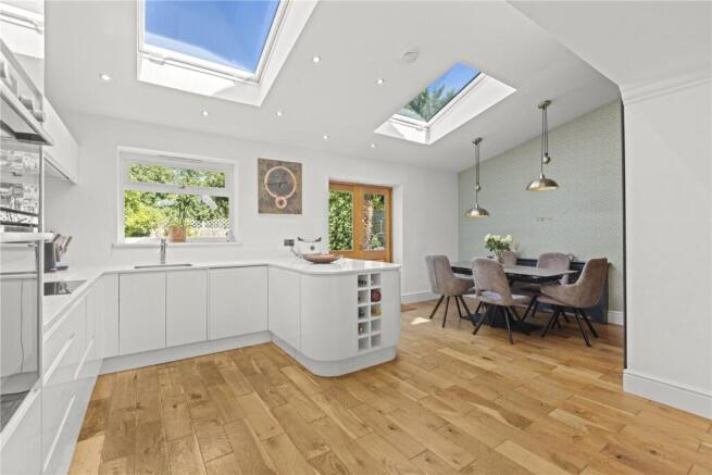 Beech Hill Road, Sunningdale, Ascot, Berkshire, SL5 photo 4