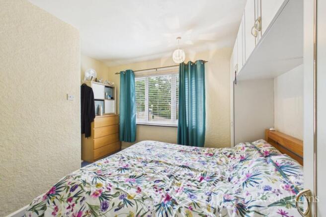3 bed Semi-Detached for sale Image 9