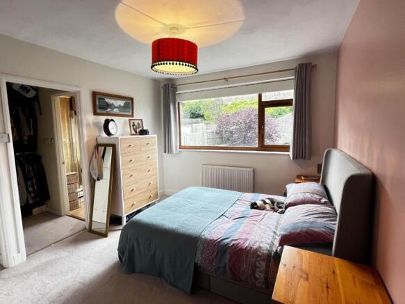 Bedroom 4.jpg