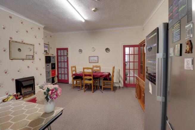 4 bed Terraced for sale Image 6