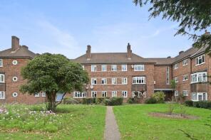 34, Edendale, Creswick Road, Acton W3 9HB
