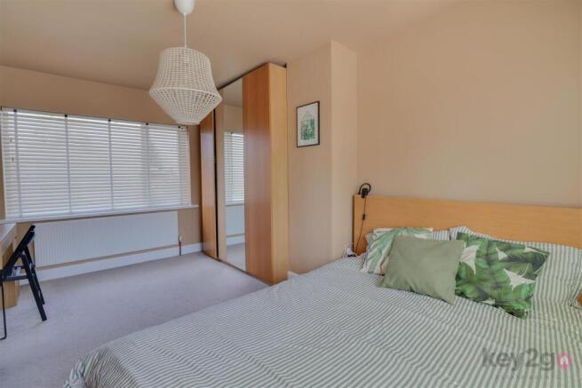 2 bed Terraced to rent Image 11