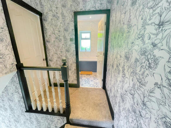 2 bed Semi-Detached for sale Image 12