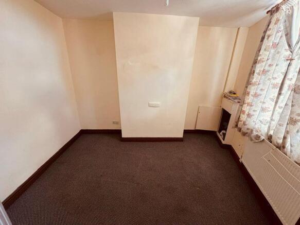 FRONT ROOM