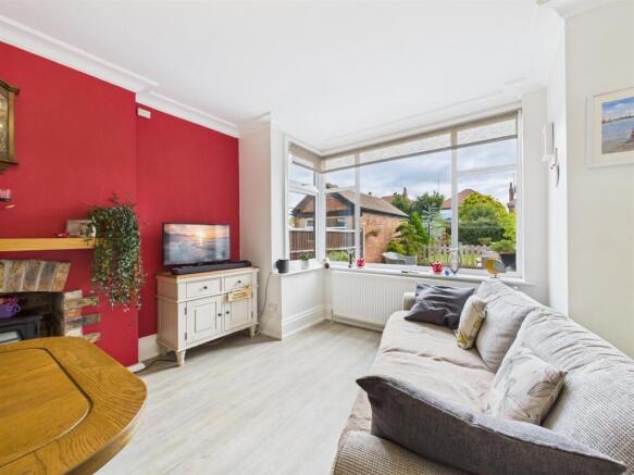 4 bed Detached for sale Image 4