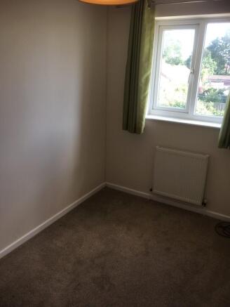 3 bed Semi-Detached for sale Image 6