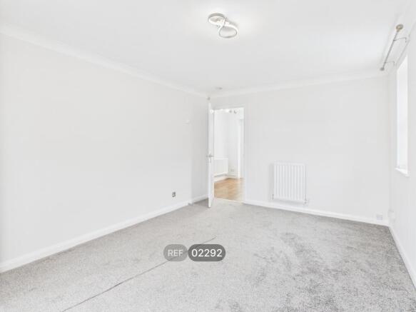 3 bed Semi-Detached to rent Image 7